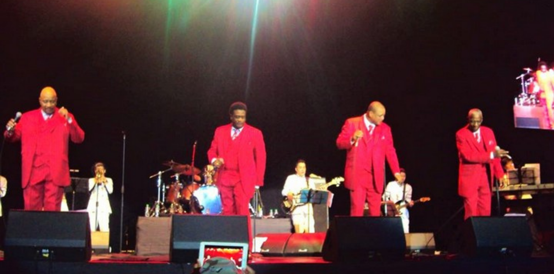 THE STYLISTICS WITH THE MAIN INGREDIENT LIVE IN MANILA